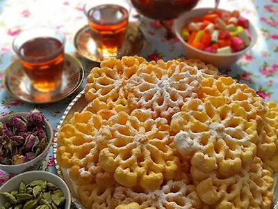 طرز تهیه شیرینی پنجره‌ای؛ یلدایی متفاوت اما شیرین