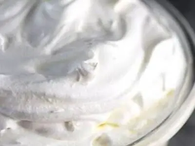  طرز تهیه خامه کیک و شیرینی خانگی