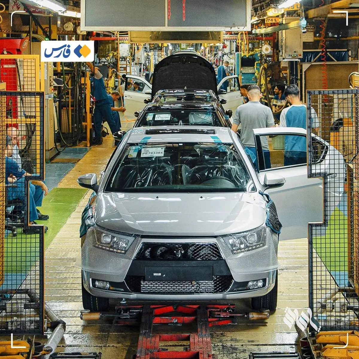 تلاش ایران خودرو برای سومین افزایش قیمت سال ۱۴۰۴