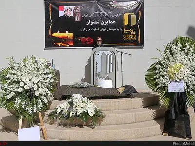ملتی که به تاریخ خود پشت کند آینده‌اش را به توپ می‌بندد/صداوسیما از شهنواز اعاده حیثیت کند