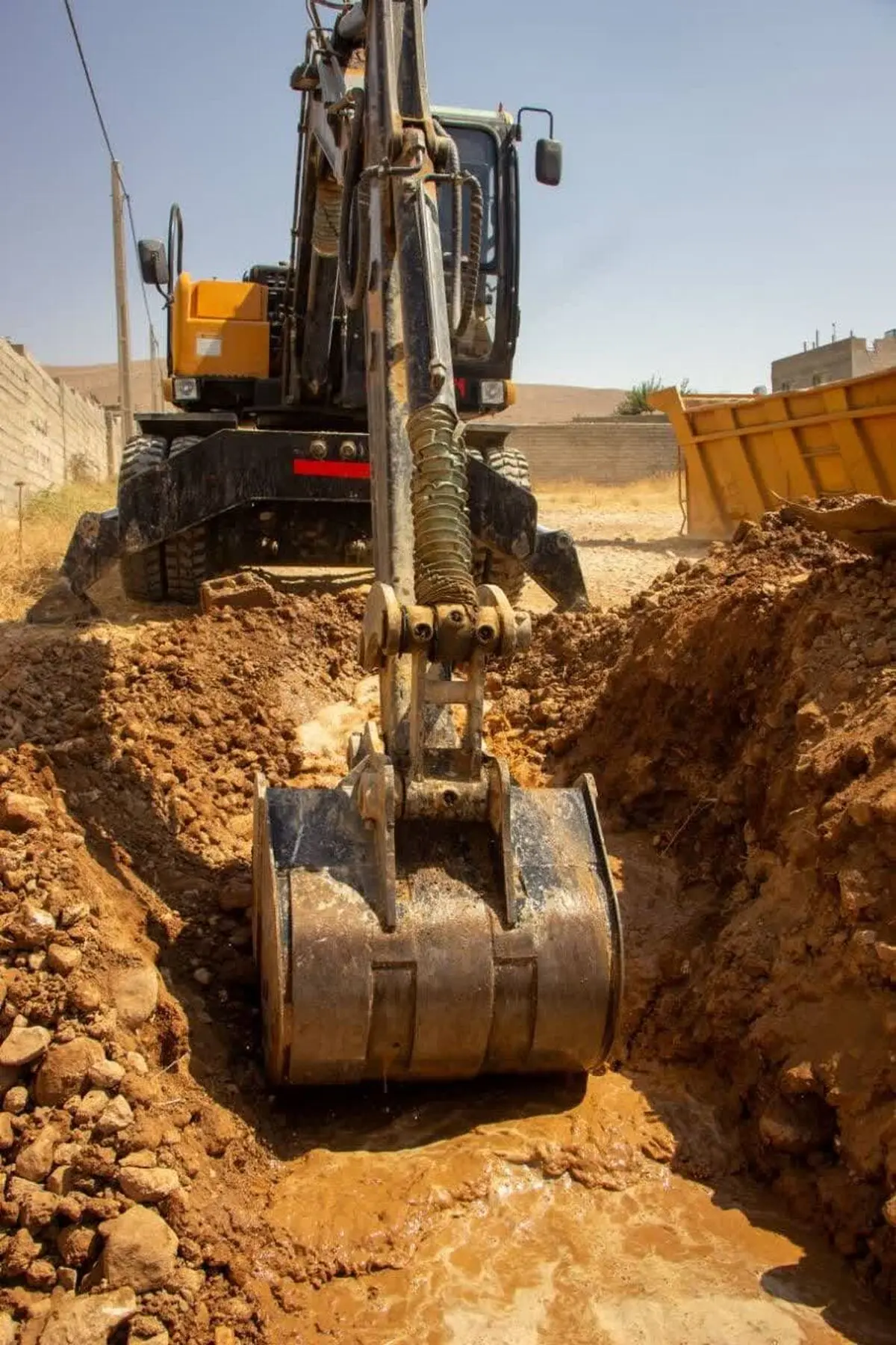 ۱۸۶ کیلومتر توسعه و بازسازی شبکه در روستاهای بخش مرکزی و ارژن
