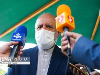 وزیر النفط الإیرانی یعلن تدشین 17 مصفاة وترکیب 30 منصة رغم العقوبات الأمریکیة