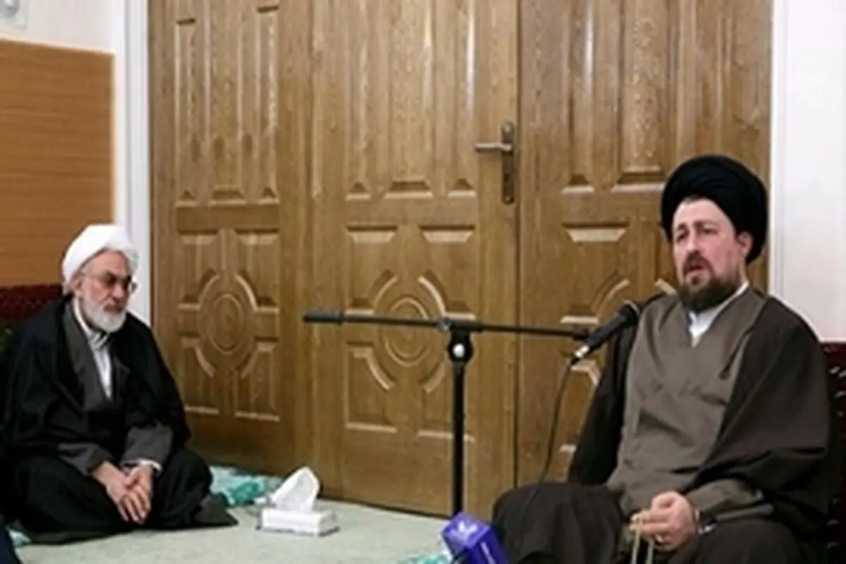 به یاد آنهایی باشیم که قبل از پیروزی، با امام بودند