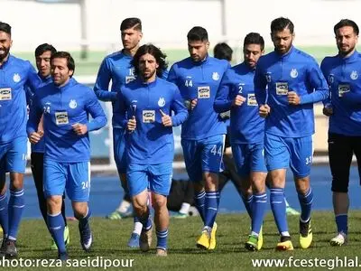 بدهی خارجی استقلال 5 میلیارد کمتر شد!