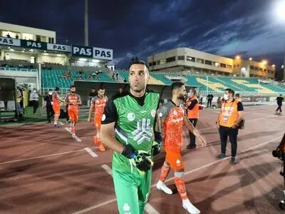 فلاح‌زاده: به خاطر علاقه به قلعه‌نویی همیشه جلوی تیم‌هایش خوب بازی می‌کنم/ هدفم تیم ملی است و مطمئنم اسکوچیچ ما را می‌بیند