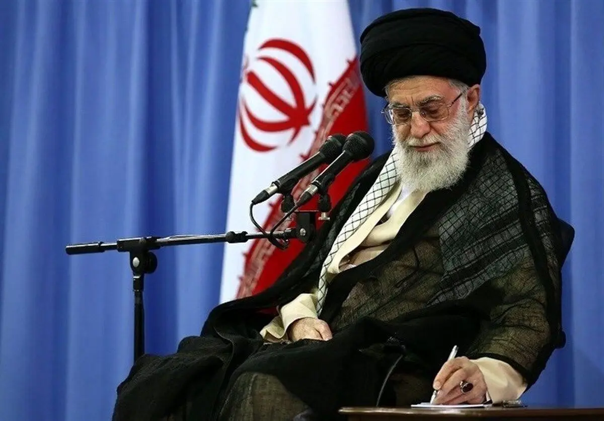 انتصاب احمدیان و شمخانی به نمایندگی رهبری در شورای دفاع
