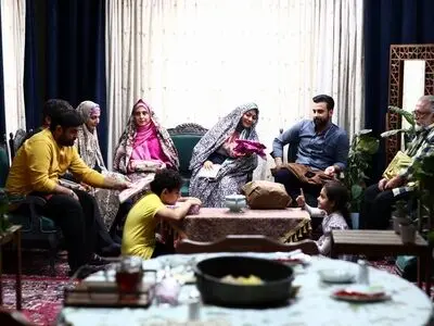 تلویزیون می‌تواند از تهران تمرکززدایی کند/ مرگ و میرها «بیست کویید» را از کمدی خارج کرد