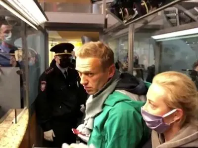 Russia detains Kremlin critic Alexei Navalny, faces clash with Western nations