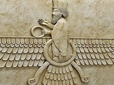 فَروَهَر نماد چیست؟ + عکس