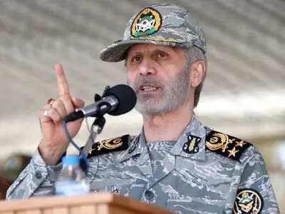 ملت ایران تسلیم شدنی نیست