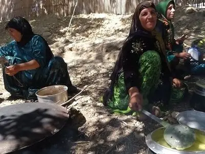 محرومیت 40 روزه عشایر بویر احمد و دنا از سهمیه آرد/ پخت ‌اجباری نان با آرد بلوط 