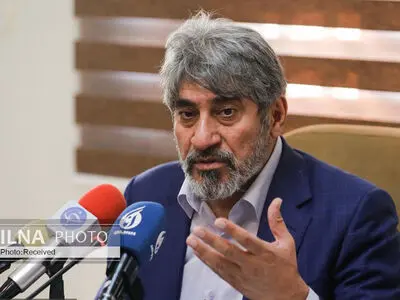 سازندگان واکسن داخلی کرونا در قالب کنسرسیوم همکاری کنند/ هم‌افزایی در تولید واکسن وجود ندارد