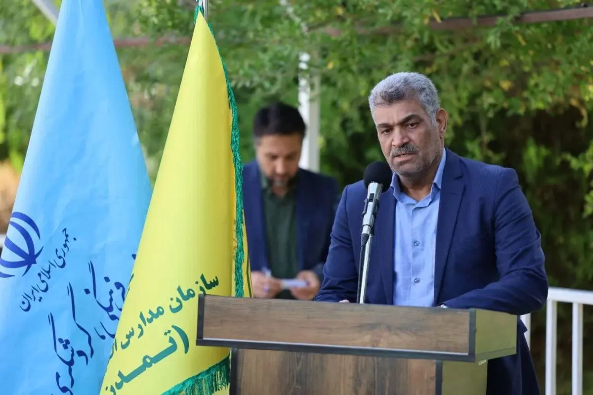 زنگ ساعت گردشگری در مدارس فارس نواخته شد 