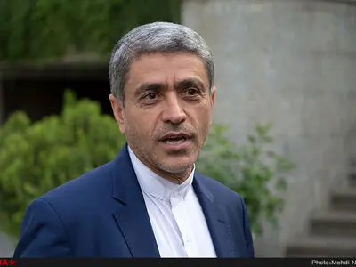 طیب نیا عضو شورای پول و اعتبار شد