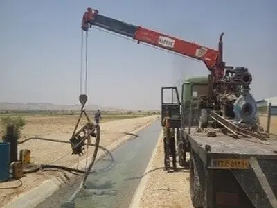 جمع آوری موتور پمپ‌های غیرمجاز از کانال آبیاری دشت لیشتر