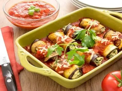 رولت بادمجان یک پیش غذای مجلسی و لذیذ