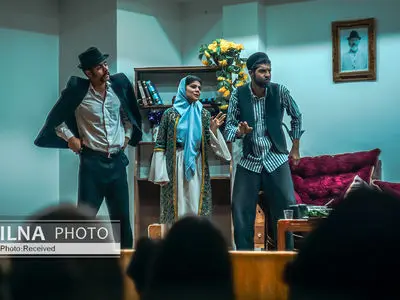 نمایش «جعفرخان از فرنگ برگشته» در دانشگاه زابل