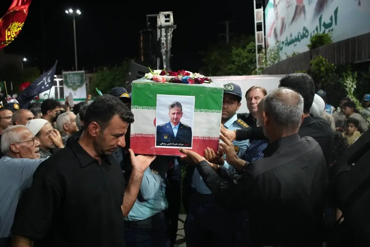 پیکر مطهر شهید علیرضا معینی تشییع شد