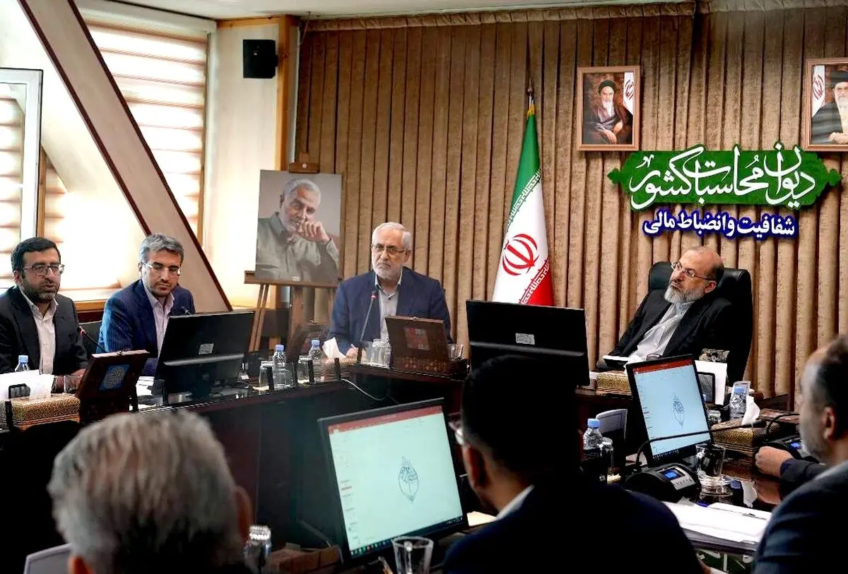 وزارتخانه‌ها نباید تبدیل به بنگاهدار در کشور شوند
