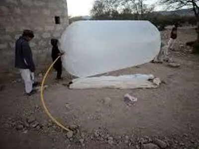  اینجاز گاز را با ظرف می‎فروشند/فیلم