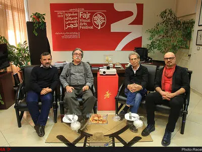 ۷۶ اثر به بخش نمایشگاهی کارتون و کاریکاتور جشنواره تجسمی فجر راه یافت