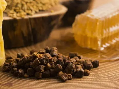 خواص شگفت‌انگیز بره موم زنبور عسل در درمان فشار خون 