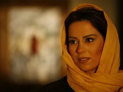 دور شدن مردم از سینما سینماگران را غصه‌دار می‌کند/ گرانی بلیت سینما قابل دفاع است