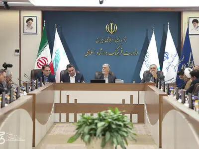 دولت باید زمینه‌ساز باشد نه کارگزار اصلی فرهنگ