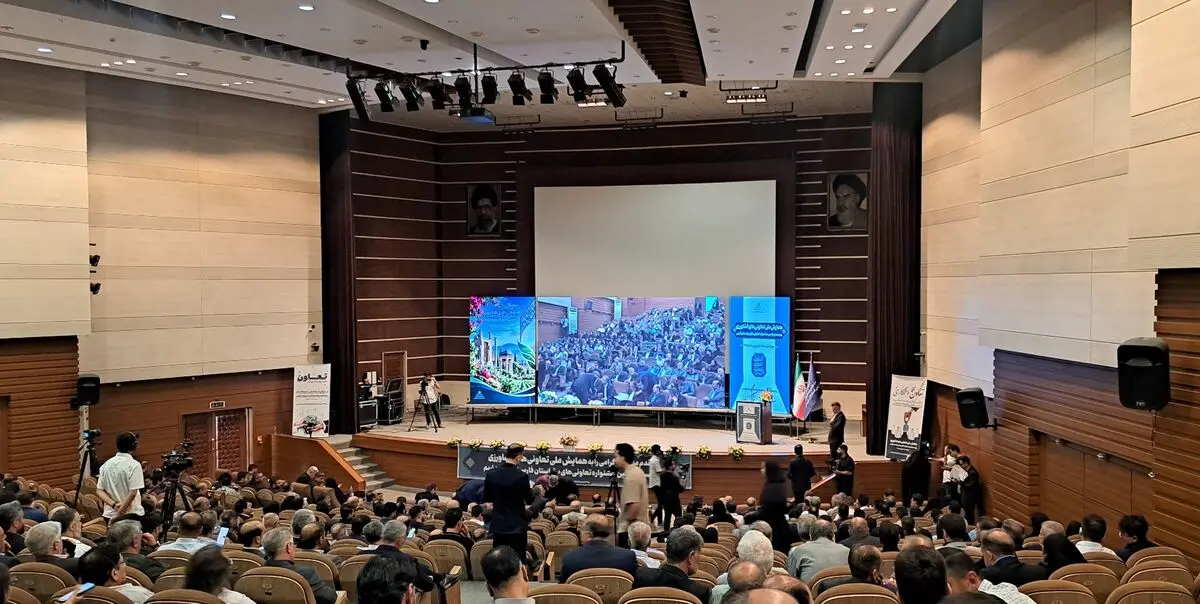 تعاونی‌های کشاورزی باید از تشکل خدماتی به قدرت اقتصادی کشاورزان تبدیل شوند