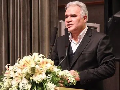 وجود دست فروش‌ها و عدم توان رقابت با فروشگاه‌های اینترنتی بزرگ‌ترین مشکل اصناف است