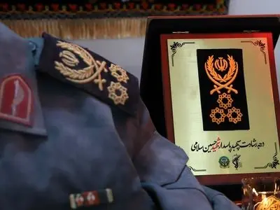 اعطای درجه سپهبدی شهید حسین سلامی به خانواده وی