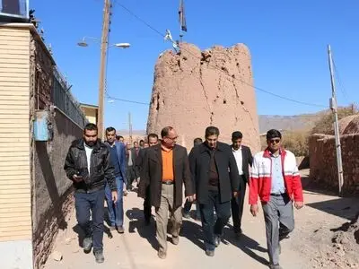 بازسازی ۹۰۰ واحد مسکونی در شهرستان راور آغاز می‌شود