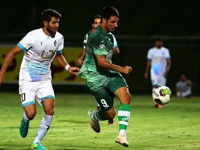 مهاجم سابق استقلال بار دیگر شاگرد قلعه نویی شد (عکس)