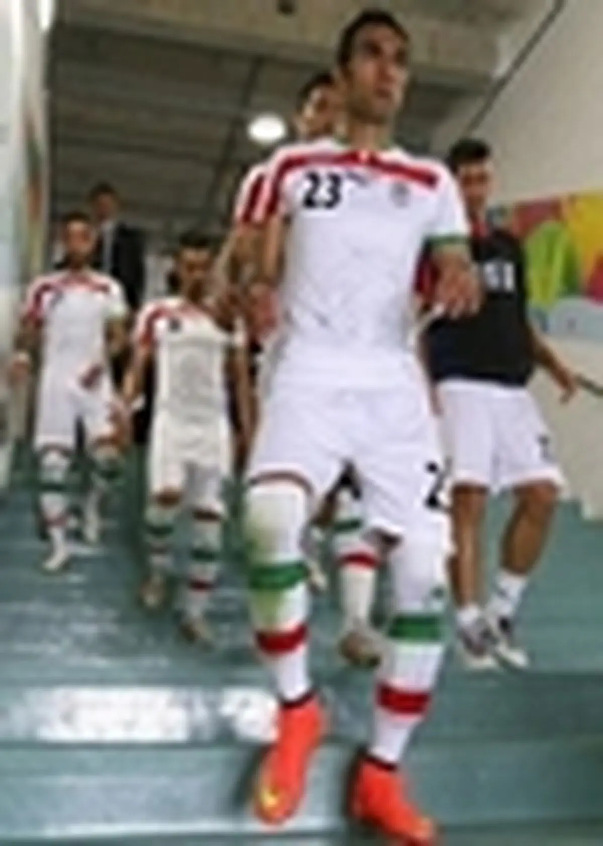 پولادی به عنوان سرباز فراری تحت پیگرد قرار می گیرد / فدراسیون فوتبال شریک جرم است