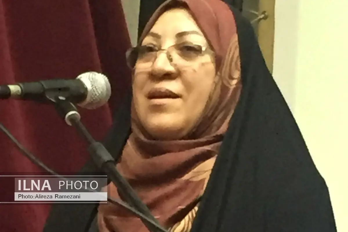 حامی هنر فاخر هنرمندان هستیم