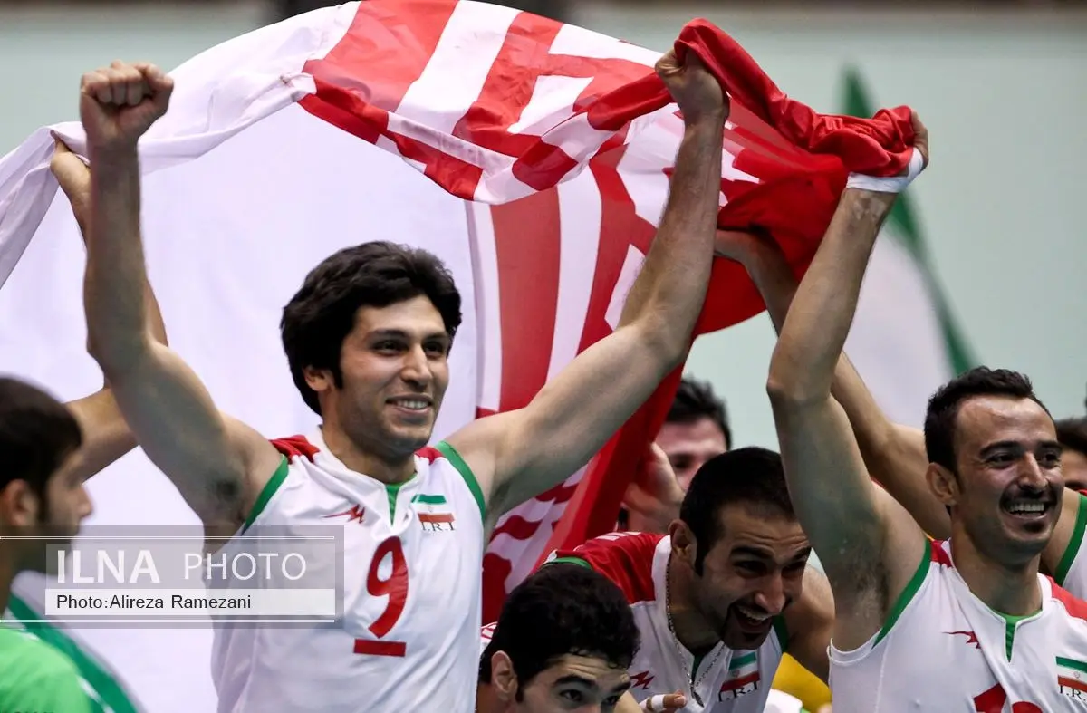 نادی: ممانعت از حضور بانوان باعث محرومیت از میزبانیهای بینالمللی میشود