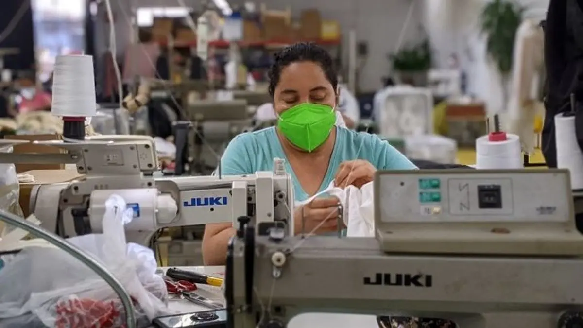 سرقتِ دستمزد در قلبِ آمریکا/ بدهکاریِ ۷ میلیون دلاری کارفرمایان آمریکایی به کارگرانِ صنعت پوشاک/ کارفرمایان اجازه تصویب قانون‌های حمایتی را نمی‌دهند