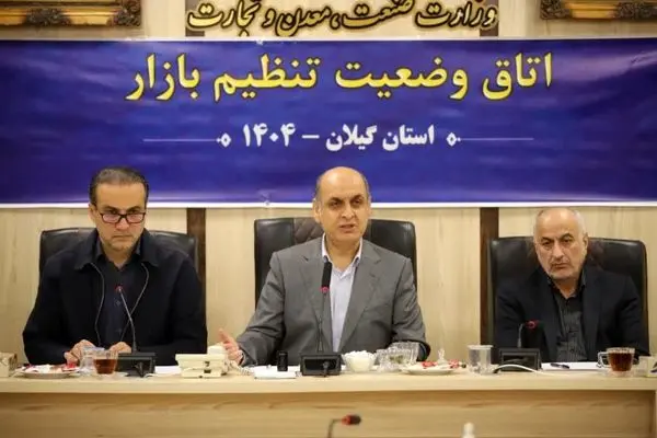 نان، بنزین، مرغ، آب، برق و گاز به وفور در بازار موجود است