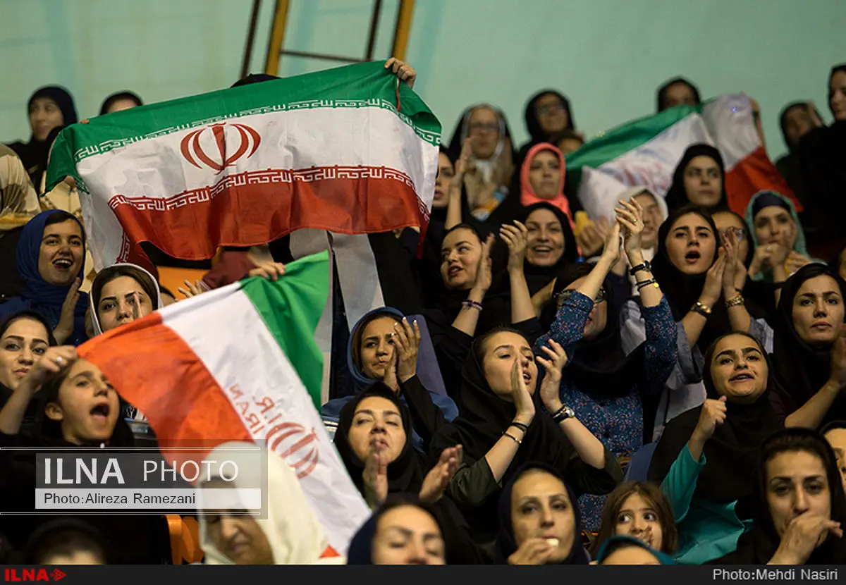 با مسئولان فدراسیون والیبال همکاری خواهیم کرد/حضور بانوان در ورزشگاه‌ها هیچ مانعی ندارد/ تندروها آگاهی ندارند