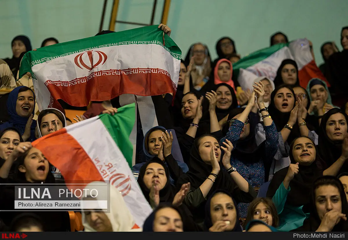 با مسئولان فدراسیون والیبال همکاری خواهیم کرد/حضور بانوان در ورزشگاه‌ها هیچ مانعی ندارد/ تندروها آگاهی ندارند