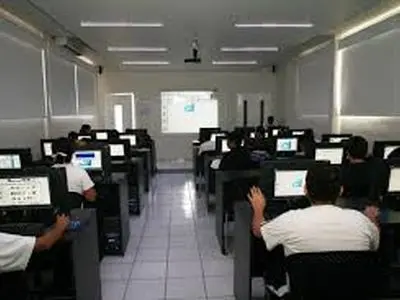 وجود رانت و تبعیض سیستماتیک در نظام آموزشی/ وزیر از مدارس دارای رانت ایدئولوژیک و سیاسی آغاز کند