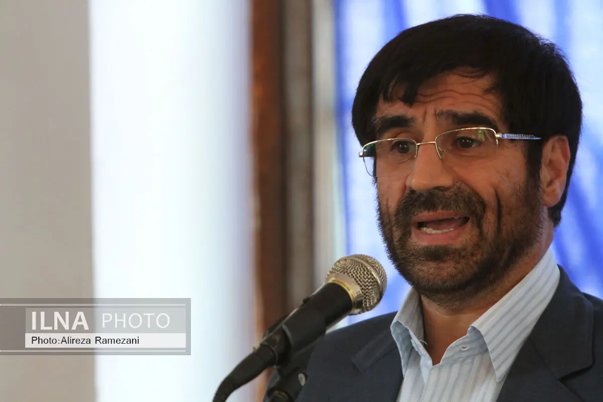 مشکلات کارگران کارخانه چیت‌سازی حل شد