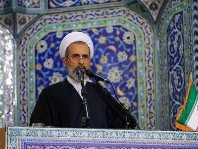 باید از سبک زندگی سالم، خانواده‌محور و مبتنی بر عفاف حمایت شود