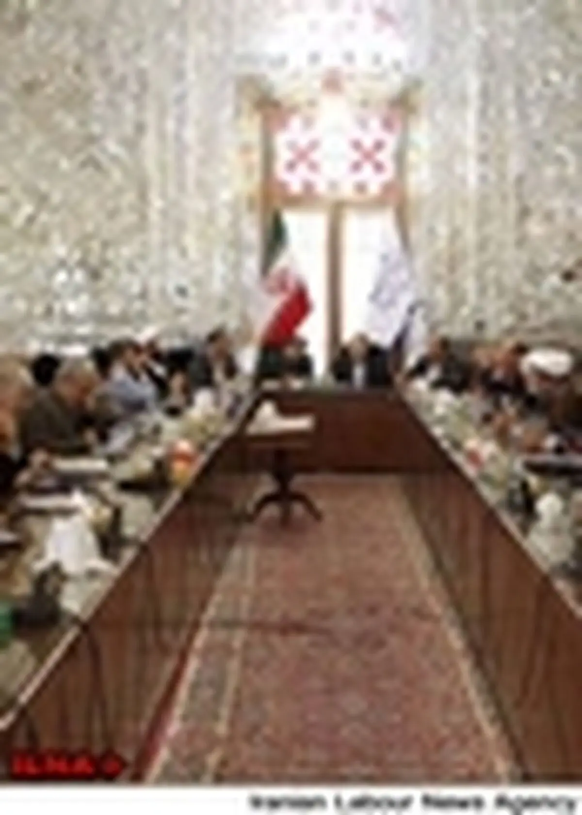 جلسه مشترک فراکسیون اصولگرایان و رهروان ولایت با فرهادی برگزار شد