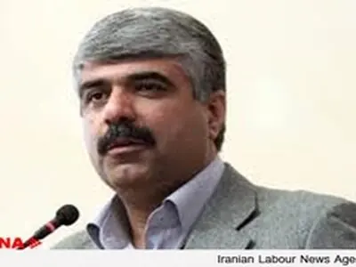 در خفا مشکلاتمان را مطرح کرده‌ و آهسته گریه کرده‌ایم