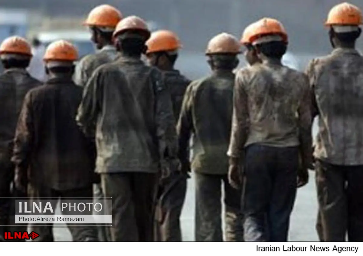 اخراج 142 کارگر شرکت‌های چهارگانه سبز مهاباد در سال 93/ شاغلین 11 ماه حقوق نگرفته‌اند