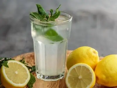  آب لیمو ترکیب طبیعی موثر برای انهدام سنگ های کلیوی 