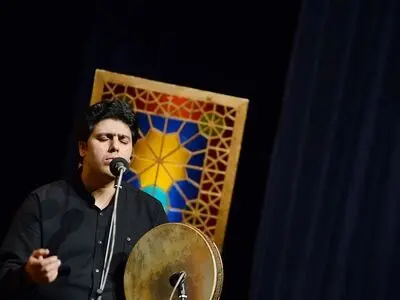 متد آموزشی مشخصی برای رشته آواز وجود ندارد