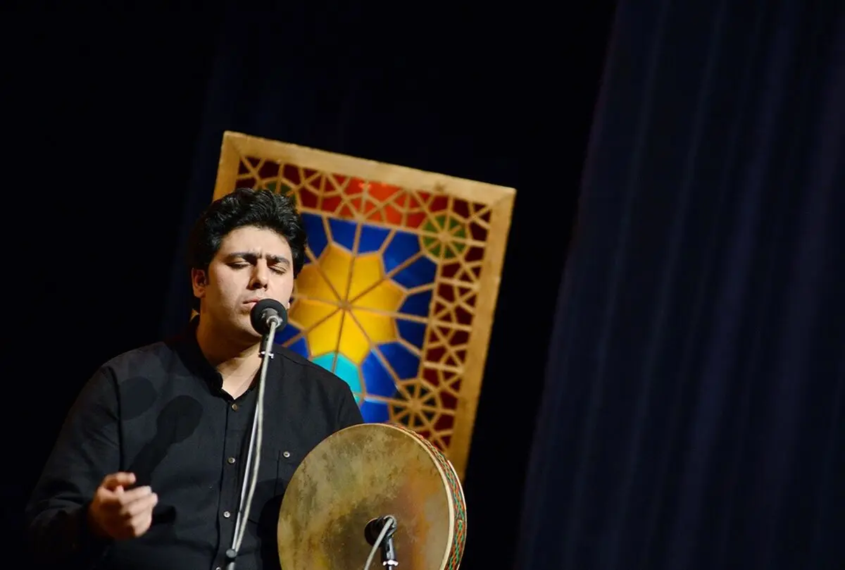 متد آموزشی مشخصی برای رشته آواز وجود ندارد