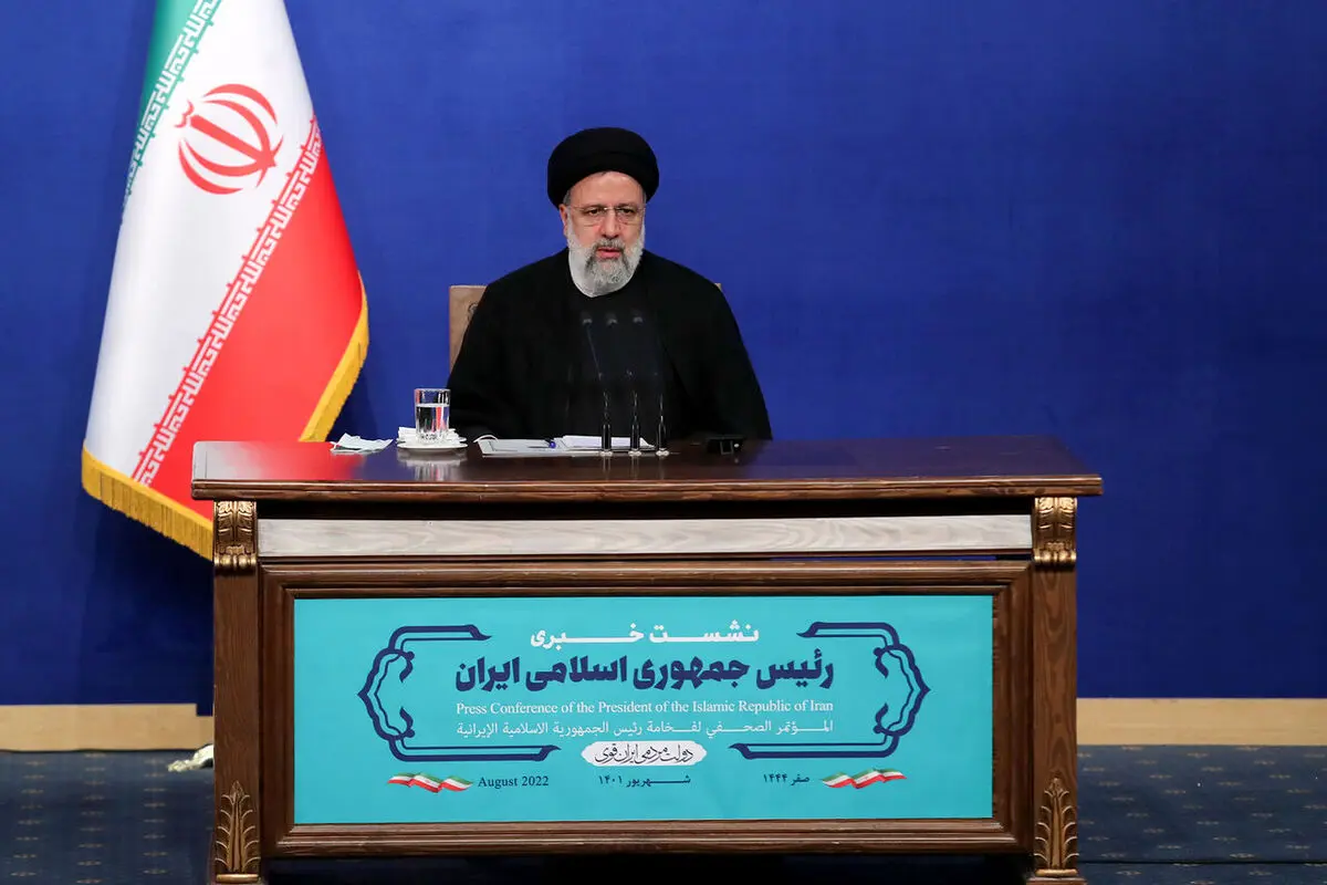 President Raisi urges solving problems by relying on domestic capabilities